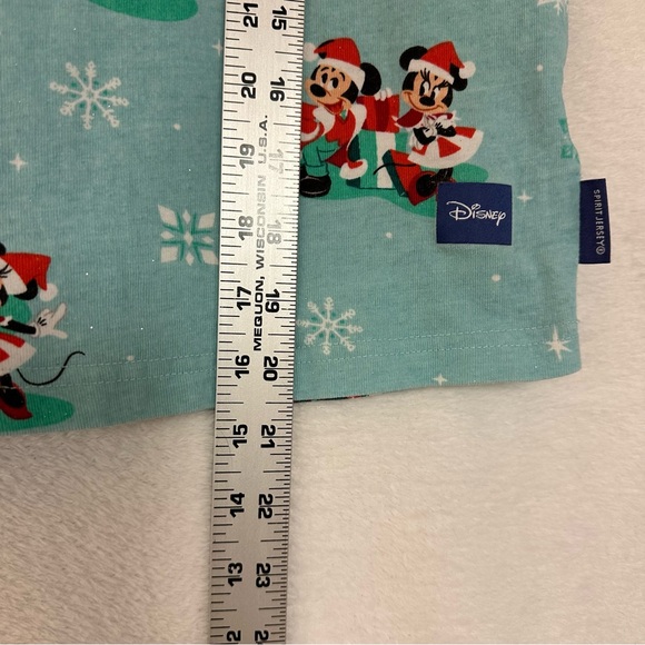 Disney Christmas Long Sleeve Shirt Teal size M (7/8) Kids - Picture 6 of 8
